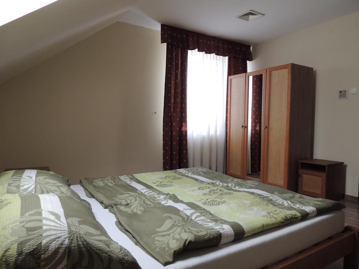 Verba Tanya Bed & Breakfast Kotaj Room photo
