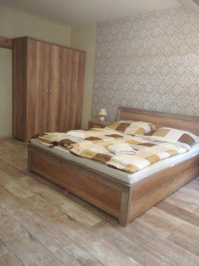 Verba Tanya Bed & Breakfast Kotaj Exterior photo